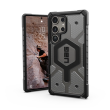 Заредете изображение във визуализатора на галерията – UAG Pathfinder Clear Magnet case for Samsung Galaxy S24 Ultra with magnetic module - gray
