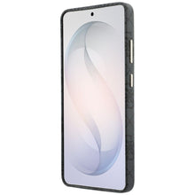Заредете изображение във визуализатора на галерията – GUESS case for SAMSUNG S26 Ultra GUHMS26LP4GTDGMK (4G Triangle Logo MagSafe) black
