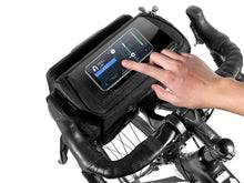 Заредете изображение във визуализатора на галерията – WILDMAN traveling bag for bike handlebars with zipper 4L GS6 black
