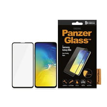 Заредете изображение във визуализатора на галерията – PanzerGlass E2E Super+ tempered glass for Samsung Galaxy S10e - with black frame
