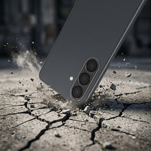 Заредете изображение във визуализатора на галерията – AR+AF Full Metal Tempered Glass for SAMSUNG S26 black
