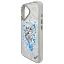 Заредете изображение във визуализатора на галерията – NIMMY case PANTHER compatible with MagSafe for IPHONE 16 light gray
