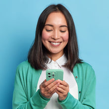 Заредете изображение във визуализатора на галерията – ROAR case LUNA for IPHONE 17 Pro Green
