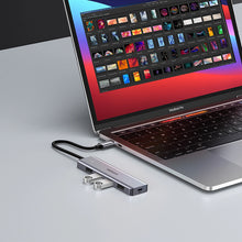 Заредете изображение във визуализатора на галерията – HUB Ugreen CM219 35574 with 4 USB-A 3.0 ports and USB-A 3.0 cable 1m - black
