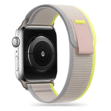 Заредете изображение във визуализатора на галерията – Tech-Protect Nylon Strap for Apple Watch 4/5/6/7/8/9/SE/Ultra 1/2 (42/44/45/49 mm) - Beige/Yellow
