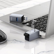 Заредете изображение във визуализатора на галерията – Adapter 3in1 (USB 2.0 x 2+USB 3.0) to USB-A Hoco HB54 szary
