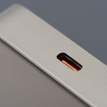 Заредете изображение във визуализатора на галерията – FORCELL F-ENERGY F10K8 Super Slim powerbank compatible with MagSafe PD3.0 QC4.0 15W 10000 mAh titanium dessert
