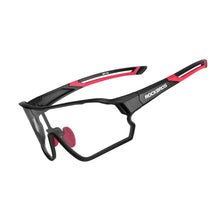 Заредете изображение във визуализатора на галерията – Rockbros 10035 photochromic UV400 cycling glasses - black and red
