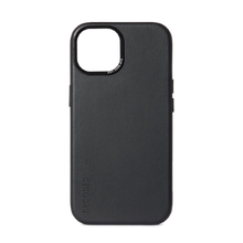 Заредете изображение във визуализатора на галерията – Decoded Leather Case with MagSafe for iPhone 15 Plus - black

