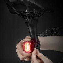 Заредете изображение във визуализатора на галерията – Rockbros Q2S LED rear bicycle light with intelligent stop system + USB-C - USB-A cable - black

