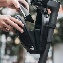 Заредете изображение във визуализатора на галерията – Rockbros bag 3011006301 for the handlebar of a bicycle or scooter 1.3 l - black

