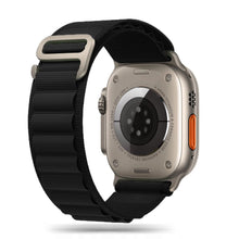 Заредете изображение във визуализатора на галерията – Tech-Protect Nylon Pro Strap for Apple Watch 4 / 5 / 6 / 7 / 8 / 9 / SE / Ultra 1 / 2 (42/44/45/49 mm) - Black

