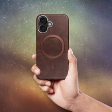 Заредете изображение във визуализатора на галерията – GENTLEMAN MAG COVER Case compatible with MagSafe for IPHONE 16e (SE 4 2025) brown

