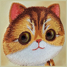 Заредете изображение във визуализатора на галерията – NIMMY case BIG EYED PET 2.0 Cat for IPHONE 15 Pro khaki
