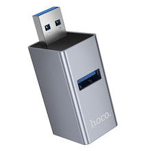 Заредете изображение във визуализатора на галерията – Adapter 3in1 (USB 2.0 x 2+USB 3.0) to USB-A Hoco HB54 szary
