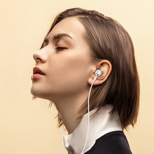 Заредете изображение във визуализатора на галерията – Borofone Earphones BM90 Miller with microphone white
