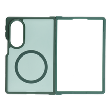 Заредете изображение във визуализатора на галерията – Case for Samsung Z Fold 8 4sF-S Acrylic compatible with MagSafe dark green
