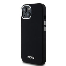 Заредете изображение във визуализатора на галерията – DKNY case for IPHONE 15 compatible with MagSafe DKHMP15SSMCHLK (DKNY HC MagSafe Silicone W/Horizontal Metal Logo) black
