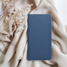 Заредете изображение във визуализатора на галерията – LUNA Book Carbon for IPHONE 17 blue
