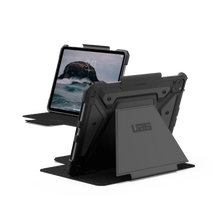 Заредете изображение във визуализатора на галерията – UAG Metropolis SE case for iPad Pro 11" 2024 with Apple Pencil holder - black
