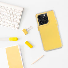 Заредете изображение във визуализатора на галерията – MATRIX Case for IPHONE 16 Pro Max yelow
