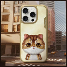 Заредете изображение във визуализатора на галерията – NIMMY case BIG EYED PET 2.0 Cat for IPHONE 16 Pro khaki
