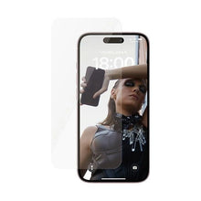 Заредете изображение във визуализатора на галерията – SAFE by PanzerGlass Ultra-Wide Fit tempered glass for iPhone 15 Pro Max
