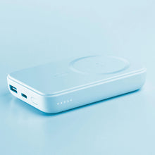 Заредете изображение във визуализатора на галерията – Joyroom JR-W020 20W 10000mAh MagSafe Powerbank + USB-A - USB-C 0.25m cable - light blue
