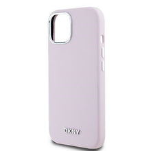 Заредете изображение във визуализатора на галерията – DKNY case for IPHONE 15 compatible with MagSafe DKHMP15SSMCHLP (DKNY HC MagSafe Silicone W/Horizontal Metal Logo) pink
