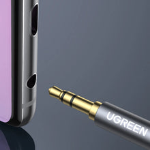 Заредете изображение във визуализатора на галерията – Ugreen AV118 10538 cable 3.5 mm mini jack (male) / 3.5 mm mini jack (female) 5m - silver
