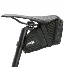 Заредете изображение във визуализатора на галерията – Rockbros C29-BK waterproof bicycle bag under the saddle - black
