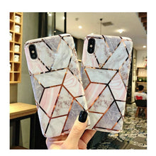 Заредете изображение във визуализатора на галерията – Tech-Protect Marble case for Samsung Galaxy S21 FE - pink and blue

