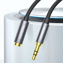 Заредете изображение във визуализатора на галерията – Ugreen AV118 10538 cable 3.5 mm mini jack (male) / 3.5 mm mini jack (female) 5m - silver
