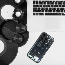 Заредете изображение във визуализатора на галерията – TECH case for IPHONE 16 PRO MAX design 1
