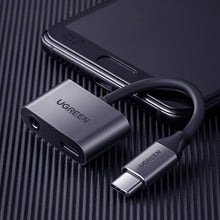 Заредете изображение във визуализатора на галерията – Ugreen CM193 50596 audio adapter two-port USB-C (male) - mini jack 3.5mm / USB-C (female) - gray
