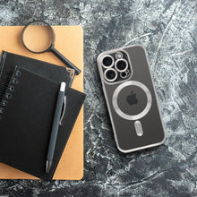 Заредете изображение във визуализатора на галерията – ELECTRO MAG COVER case compatible with MagSafe for IPHONE 17 silver
