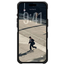 Заредете изображение във визуализатора на галерията – UAG Urban Armor Gear case METROPOLIS LT compatible with MagSafe for IPHONE 17 Pro Max kevlar mallard
