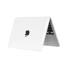 Заредете изображение във визуализатора на галерията – Tech-Protect SmartShell case for MacBook Air 13" M2 / M3 / 2022-2024 - transparent
