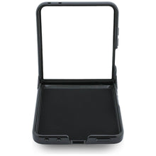 Заредете изображение във визуализатора на галерията – GUESS case for SAMSUNG GALAXY Z FLIP 8 (4G Big Logo) brown
