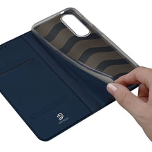 Заредете изображение във визуализатора на галерията – DUX DUCIS wallet case SKIN PRO for SAMSUNG S25 Edge blue
