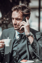 Заредете изображение във визуализатора на галерията – Benks Etui Magnetic Leather for Iphone 15 Pro black
