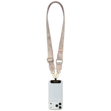 Заредете изображение във визуализатора на галерията – GUESS universal strap GUUCNP4DGMP (4G PU Strap Tether Patch Strass Metal Logo) pink
