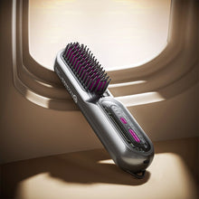 Заредете изображение във визуализатора на галерията – Hair straightener Hoco with comb HP45 gray
