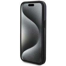 Заредете изображение във визуализатора на галерията – Guess 4G Metal Logo case set for iPhone 15 + 5000mAh MagSafe power bank - black
