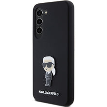 Заредете изображение във визуализатора на галерията – Original Pouch KARL LAGERFELD  hardcase Silicone Ikonik Metal Pin KLHCS24MSMHKNPK for Samsung Galaxy S24 Plus black
