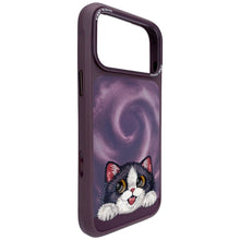 Заредете изображение във визуализатора на галерията – NIMMY case BIG EYED LYING CREAM CAT compatible with MagSafe for IPHONE 18 Pro Max/17 Pro Max purple
