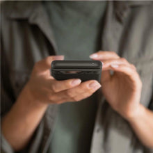 Заредете изображение във визуализатора на галерията – Spigen Thin Fit case for Google Pixel 8 - black

