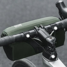 Заредете изображение във визуализатора на галерията – Rockbros 30110054001 bicycle handlebar bag 2.2 l - green
