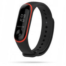 Заредете изображение във визуализатора на галерията – Tech-Protect Smooth case for Xiaomi Mi Band 3/4 - black and red
