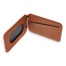 Заредете изображение във визуализатора на галерията – Leather wallet with stand, compatible with MagSafe Satechi Vegan Leather Wallet Stand brown
